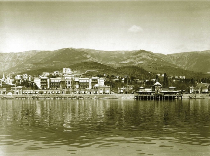 002_yalta_xix.jpg