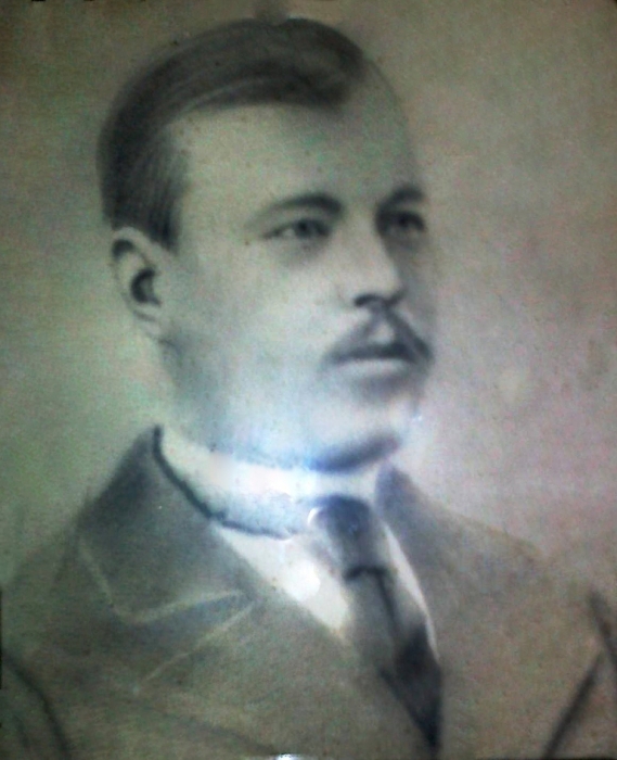 004_novichkov_1900.jpg