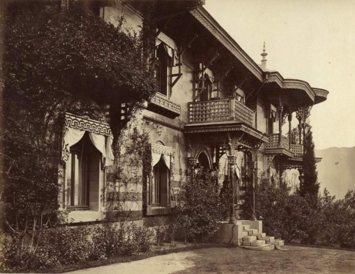015_small_palace_livadia.jpg
