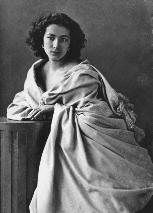 020_sarahbernhardt_1910.jpg