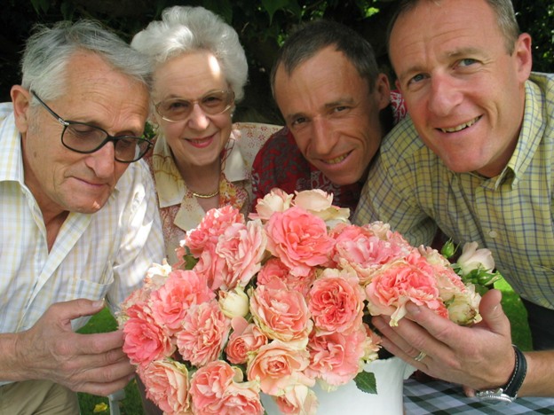 Mr__Mme_Robert_LAPERRIERE_Philippe__Richard_LAPERRIERE.jpg