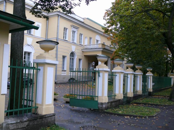 Osobnyak_V.P.Kochubeya_v_Carskom_Sele.JPG