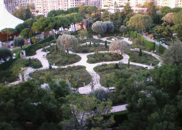 Princess_Grace_Rose_Garden_Monaco.jpg