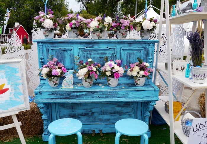 r1751200.jpg
